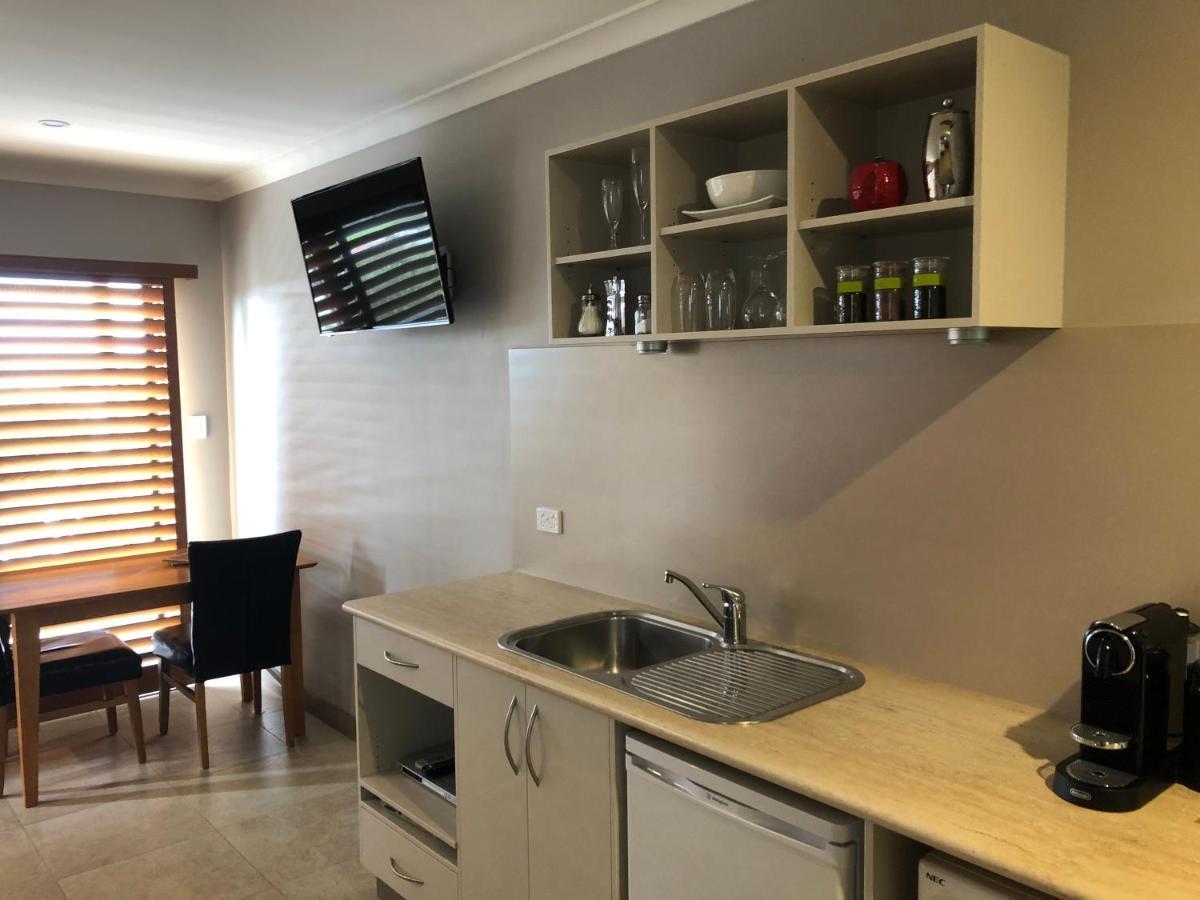 Saltair Luxury Accommodation - Adults Only Олбані Екстер'єр фото